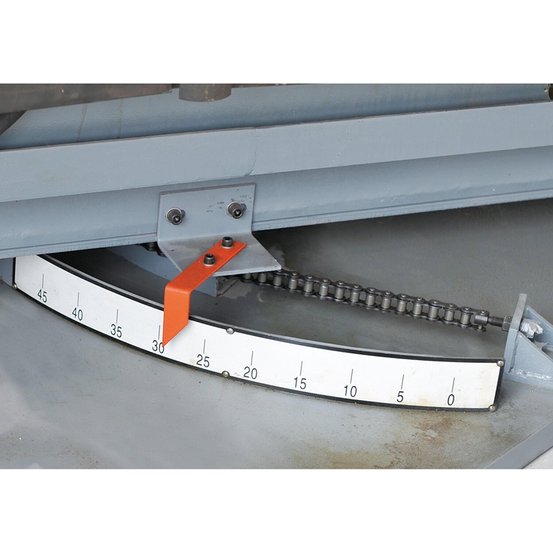 Máquina de aserrado de banda CNC